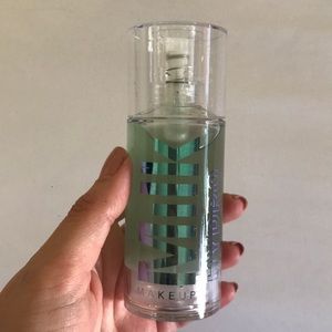 Milk Makeup hydro grip primer